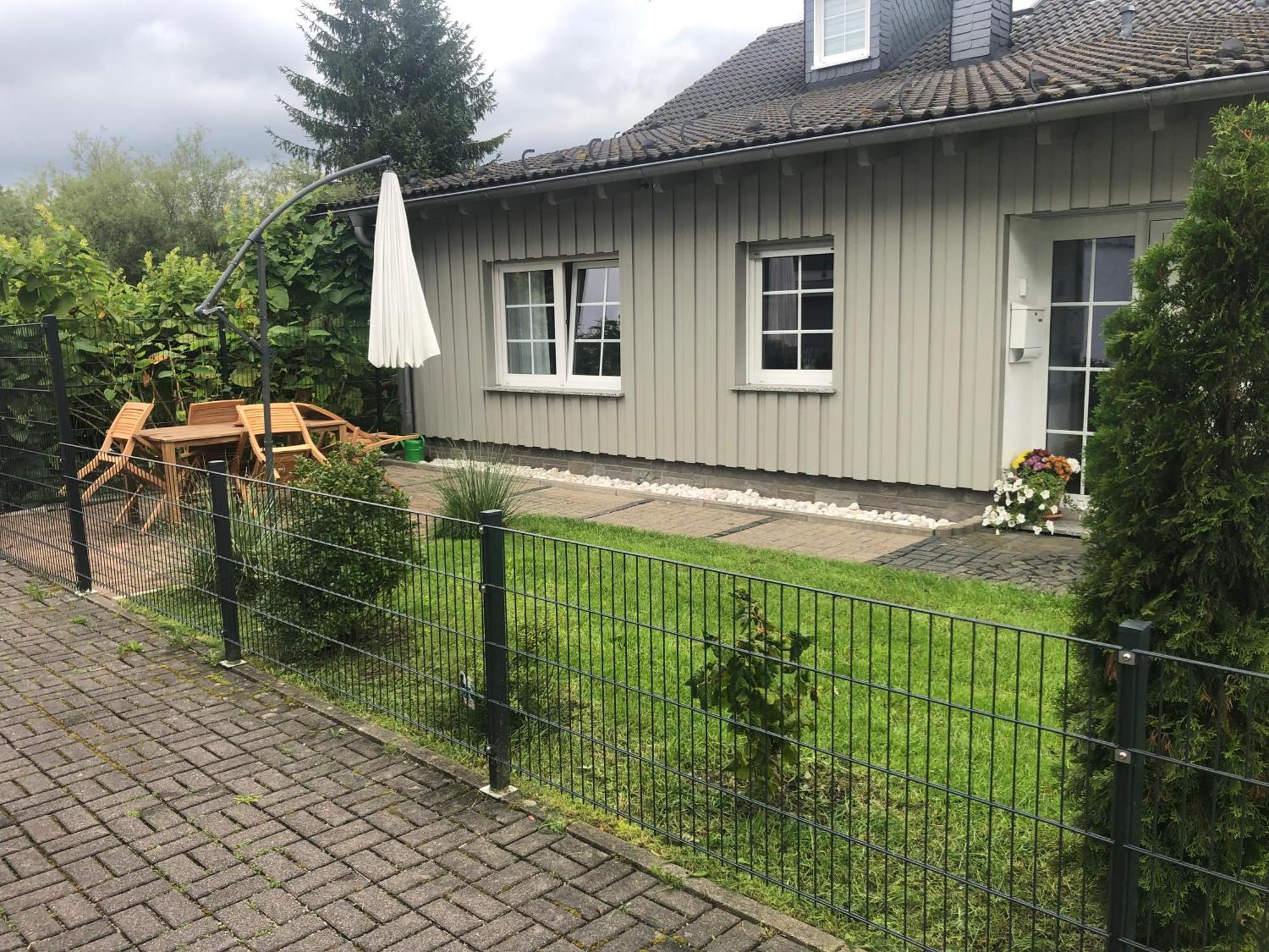Ferienwohnung Am Rothaarsteig Bad Berleburg Exterior foto